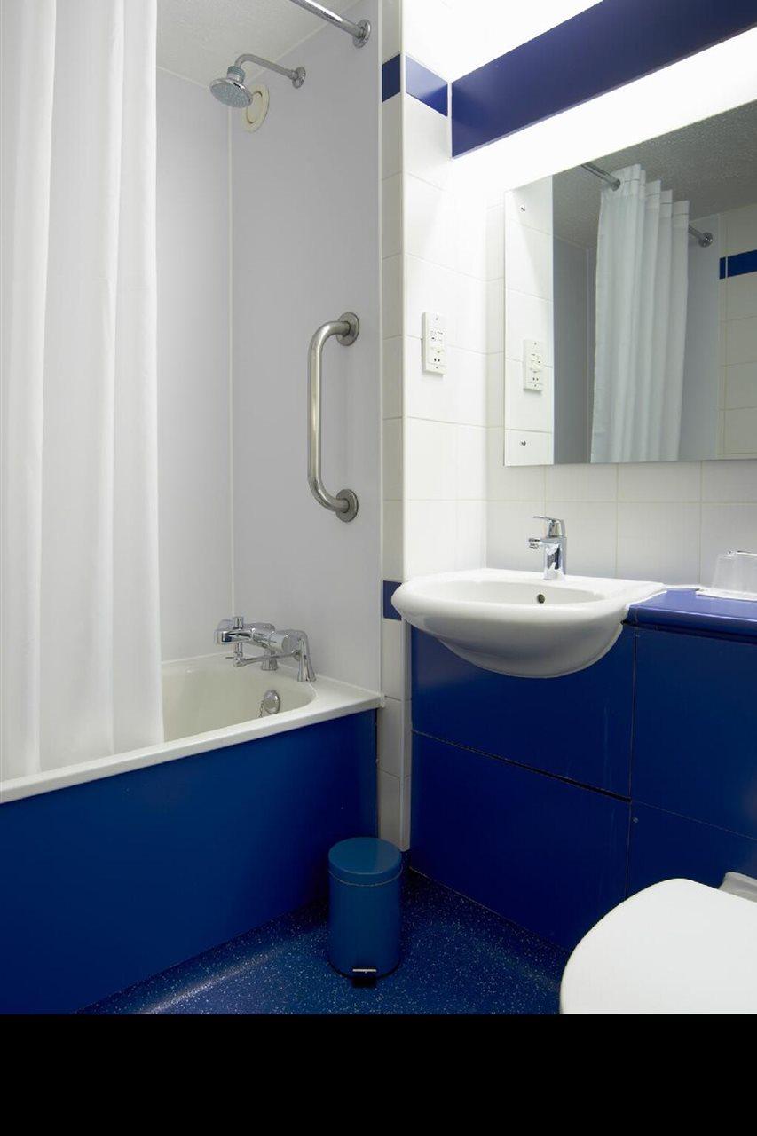Travelodge Barnsley Exterior foto